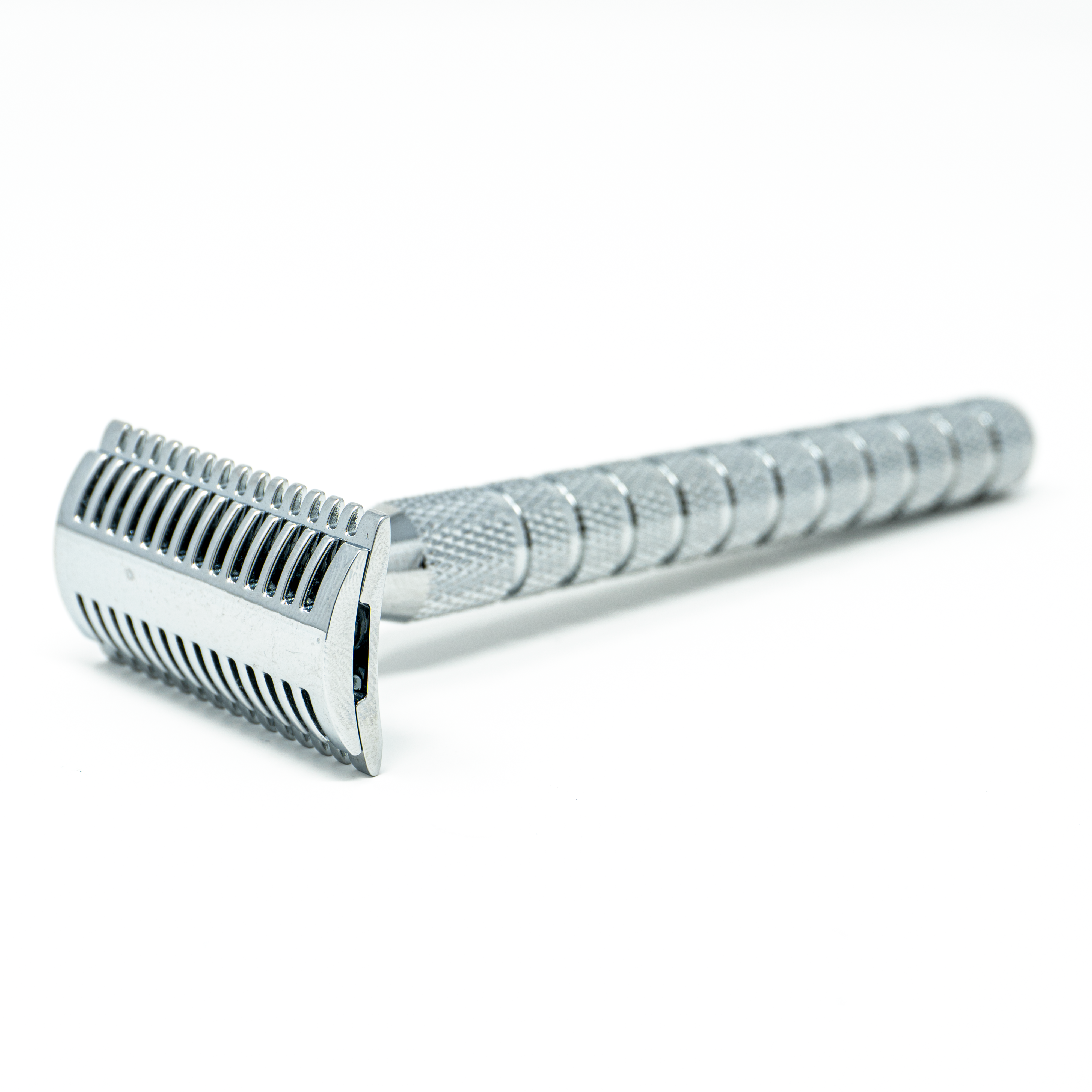 RAC1803 Yaqi Chrome Open Comb Razor